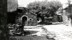 La ermita de Viforcos (España) (Agosto de 1947)