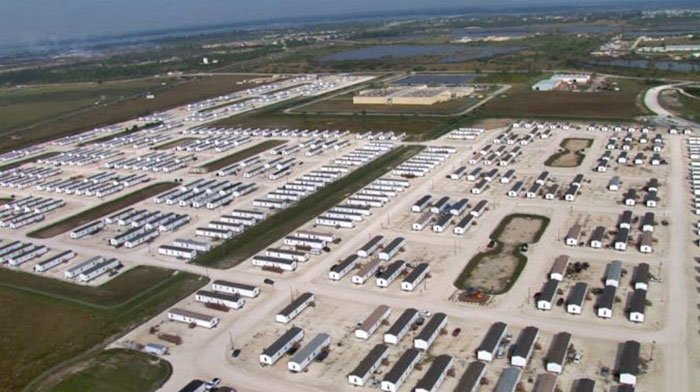 --- FEMA Camps (campos FEMA).