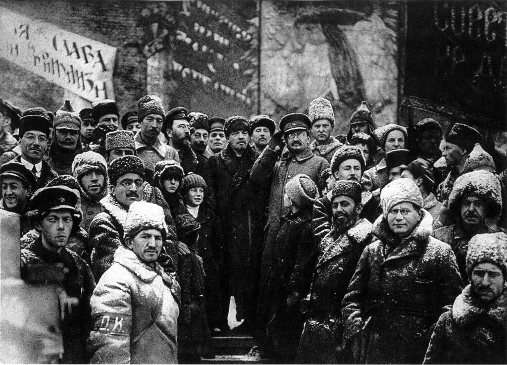 El protagonismo judío en la revolución bolchevique y el régimen soviético. https://uncatolicoperplejo.com/el-protagonismo-judio-en-la-revolucion-bolchevique-y-el-regimen-sovietico/