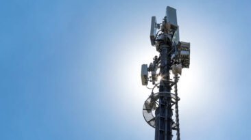 Reciente estudio sueco sostiene que el 5G causa el ‘síndrome de microondas’ (marzo de 2022). https://uncatolicoperplejo.com/el-5g-causa-el-sindrome-de-microondas/