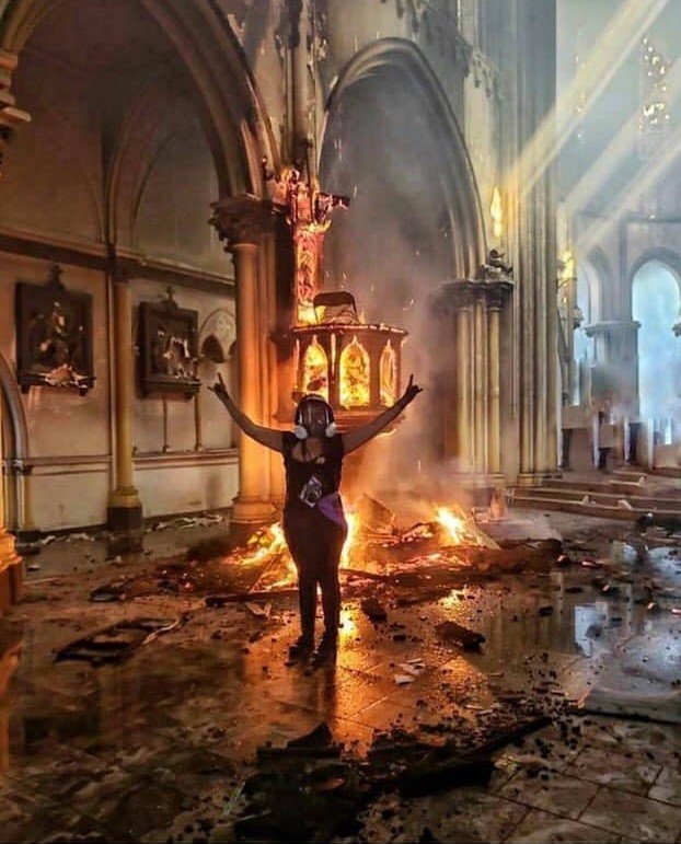 https://x.com/1churchburning --- Iglesias incendiadas, Church burning.