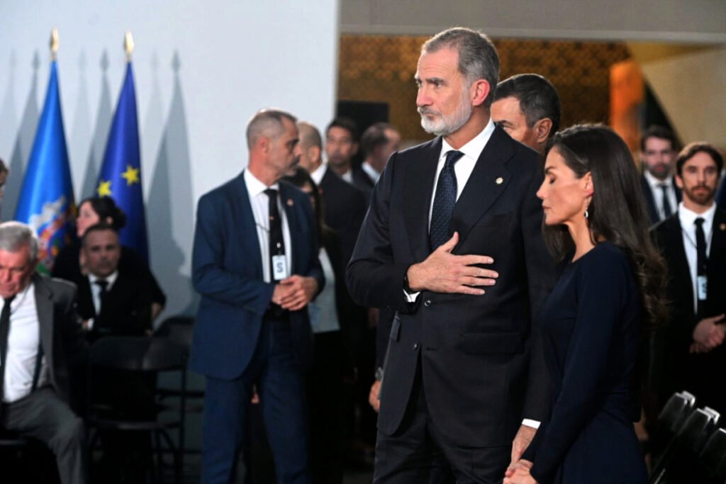 Masonería, masón, logia, twitter, tenida masónica, DANA, funeral, Pedro Sánchez, Valencia.