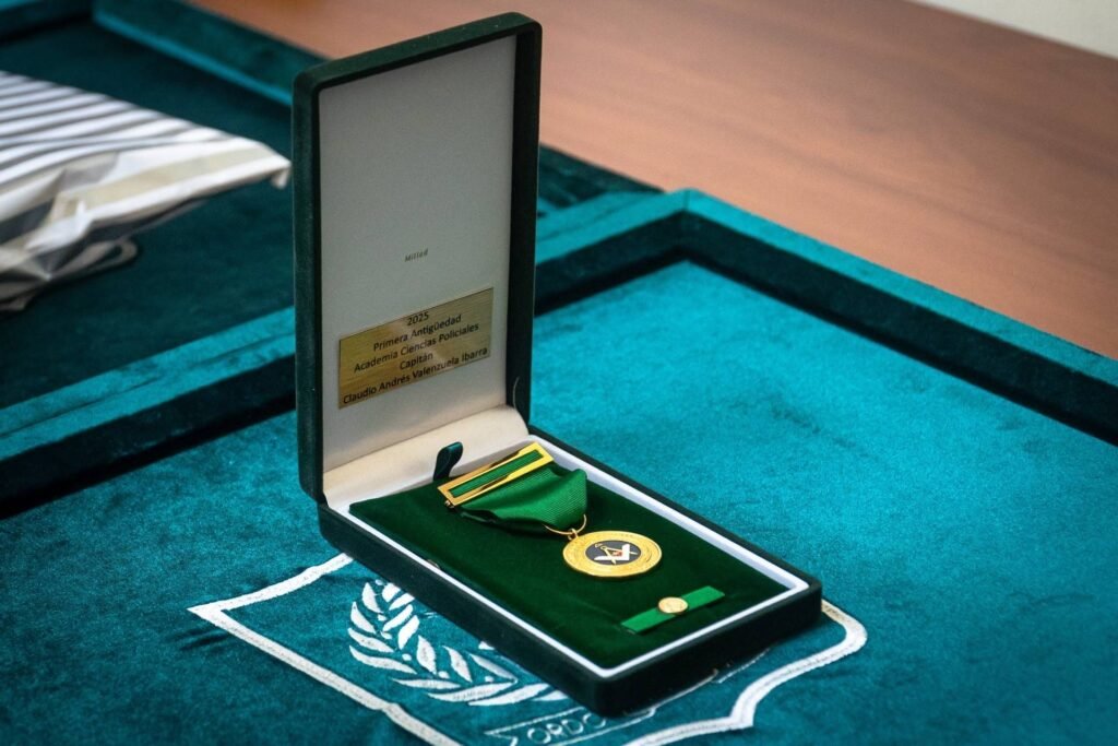 Presidente de la República, Gabriel Boric F. Saluda a la Gran Logia de Chile. https://x.com/GranLogiaChile/status/1529152926765273088