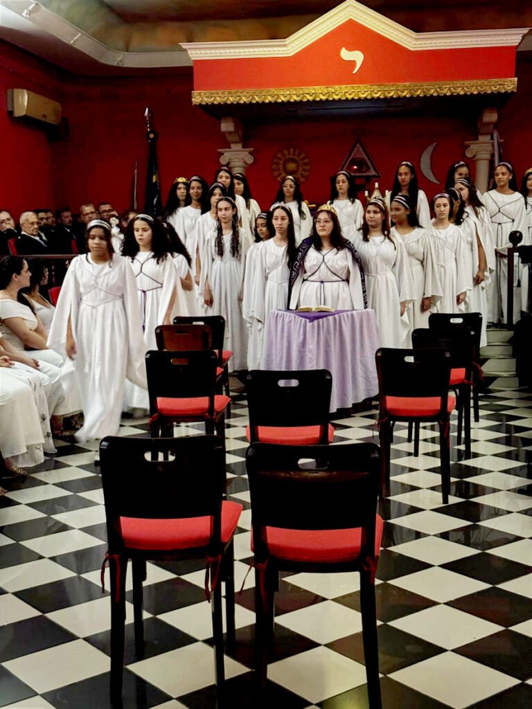 Job’s Daughters - Filhas de Jó - Hijas de Job. Masonería. Logia.