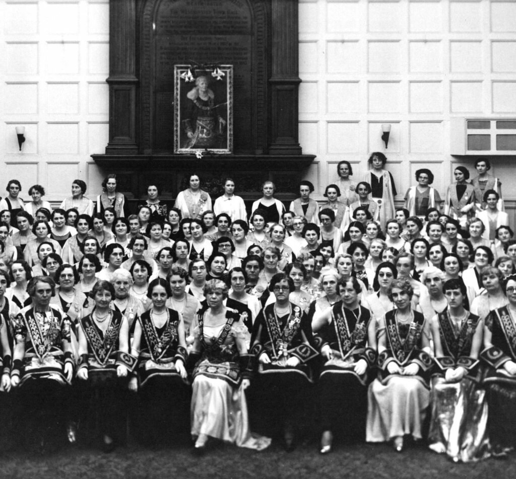 Masonería. Logia. Históricas. Masonería Femenina.