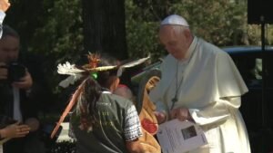 Berglogio. Prevost. Pachamama.