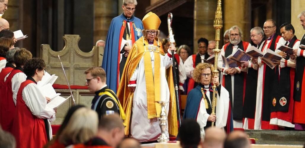 El Antipapa Robert Prevost a la arzobispa de Canterbury: «Somos hermanos y hermanas en Cristo» (26 mar.2026). https://alfayomega.es/el-papa-a-la-arzobispa-de-canterbury-somos-hermanos-y-hermanas-en-cristo/