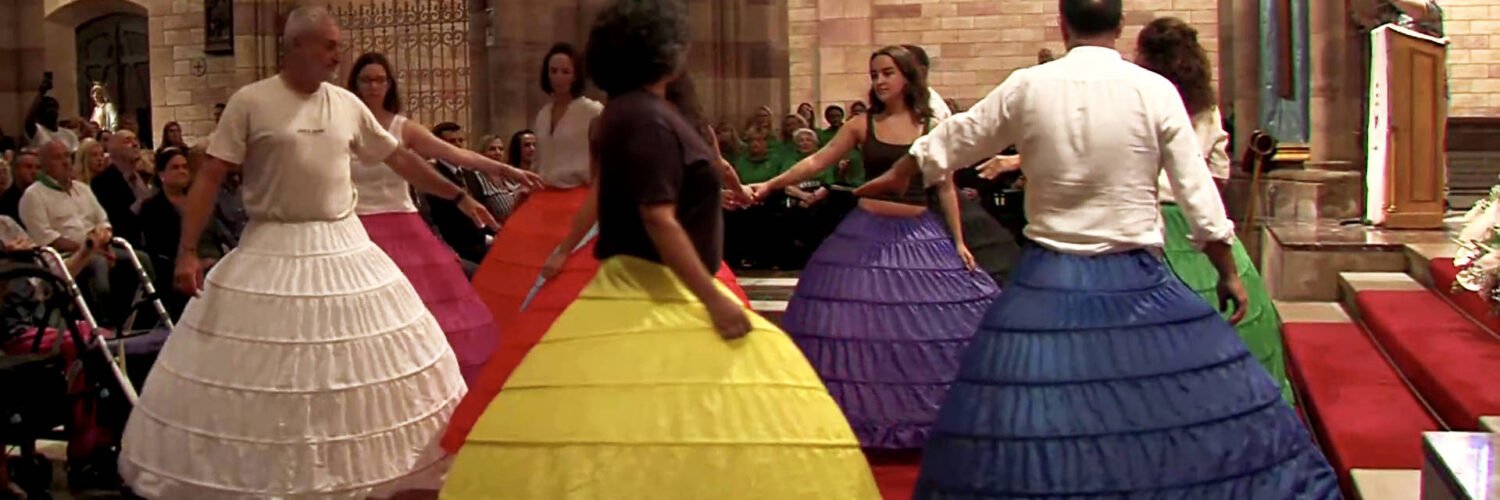 Esperpento televisado en la Iglesia de Torrelavega: homilía herética y bailes en el altar (15 ago.2026). https://infovaticana.com/2026/08/17/esperpento-televisado-en-torrelavega-homilia-heretica-y-bailes-en-el-altar/